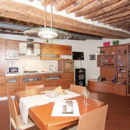 Casa Gemma Lucca